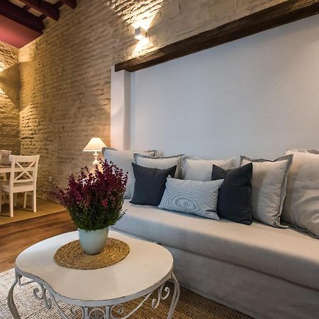 Boutike Apartments Seville Exterior photo