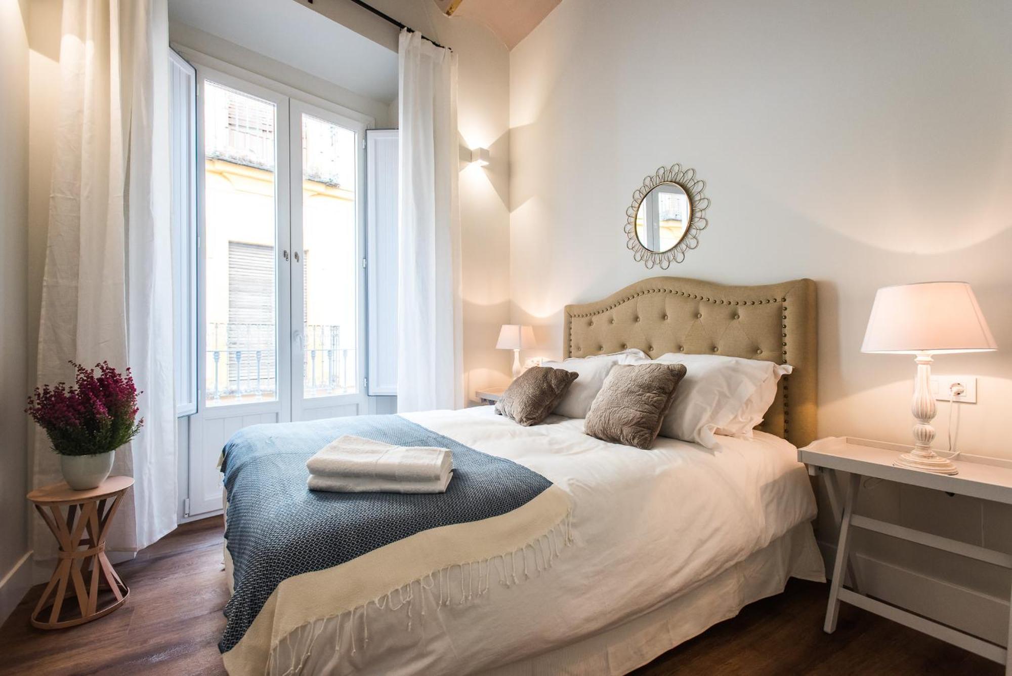 Boutike Apartments Seville Exterior photo